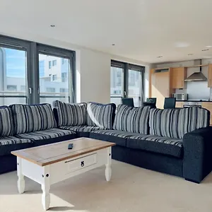 Appartement Modern Two Bedroom 